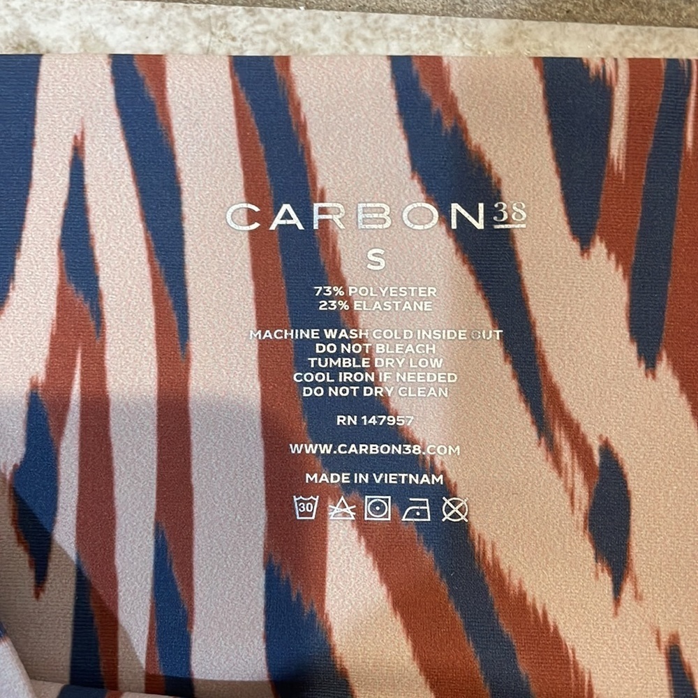 New! Carbon 38 Pastel Zebra Cropped Leggings S - Picture 4 of 6